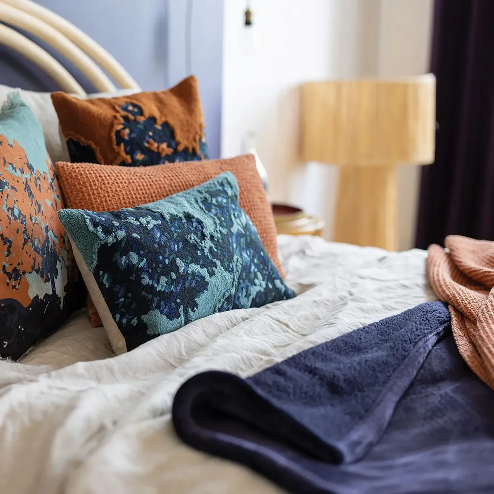 Throw blankets - Michka Throw Blanket Marine 130 X 160 - MAISON VIVARAISE - SDE VIVARAISE WINKLER