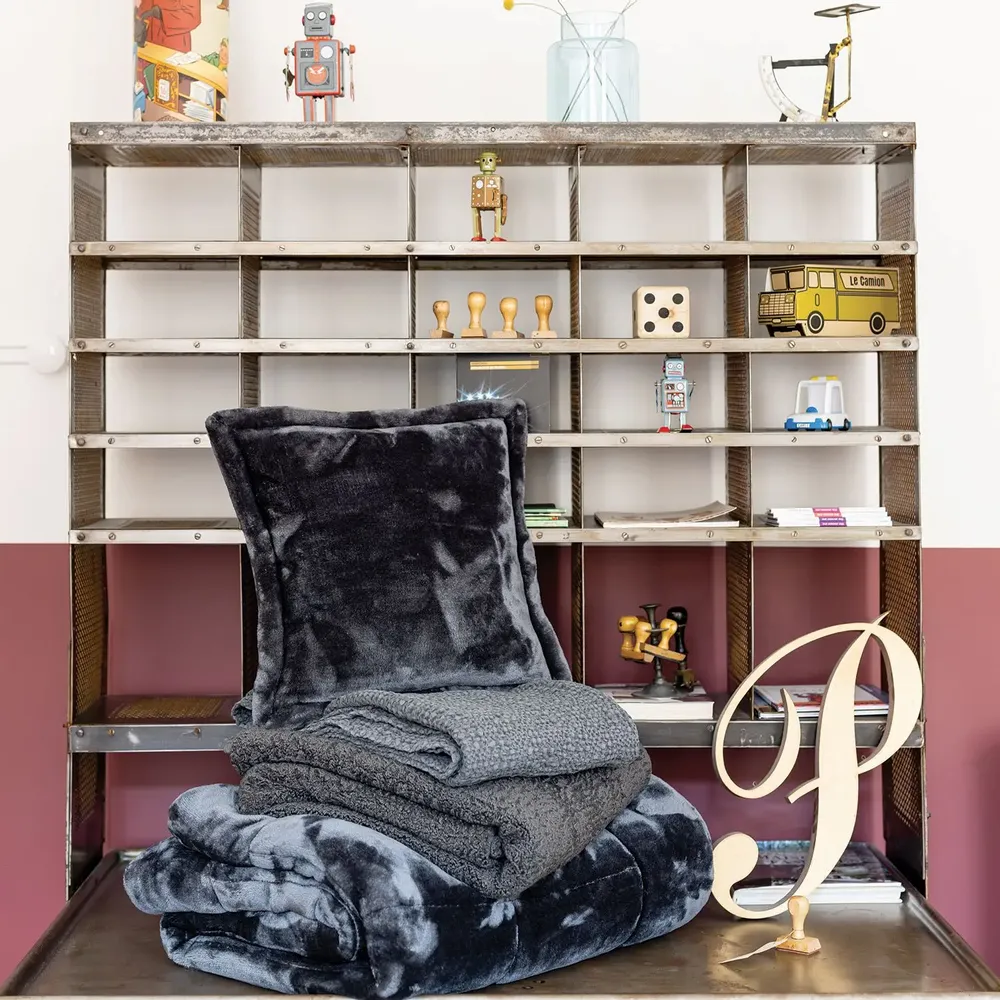 Throw blankets - Betender Throw Blanket Cendre 130 X 180 - MAISON VIVARAISE - SDE VIVARAISE WINKLER