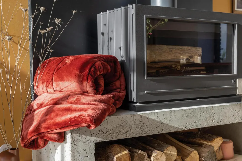 Throw blankets - Betender Throw Blanket Geranium 130 X 180 - MAISON VIVARAISE - SDE VIVARAISE WINKLER