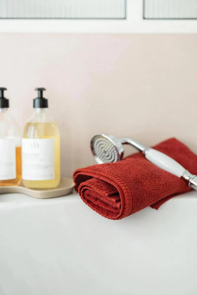 Bath towels - Bora Bath Towel Geranium 70 X 130 - MAISON VIVARAISE - SDE VIVARAISE WINKLER