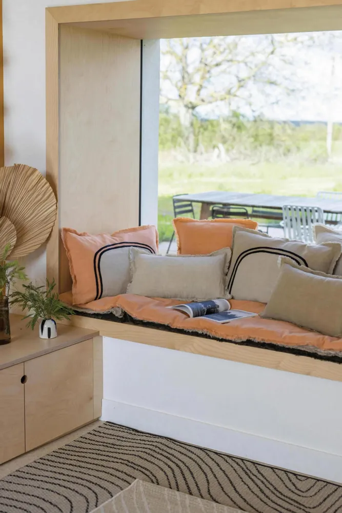 Cushions - Plain Cushion Laly Lin 30 X 50 - MAISON VIVARAISE - SDE VIVARAISE WINKLER