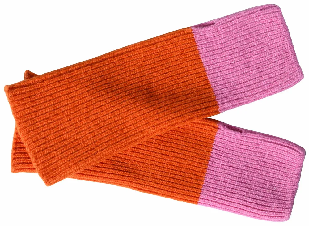 Apparel - Mary Mittens Poppy 26 X 9 - LA CERISE SUR LE GATEAU