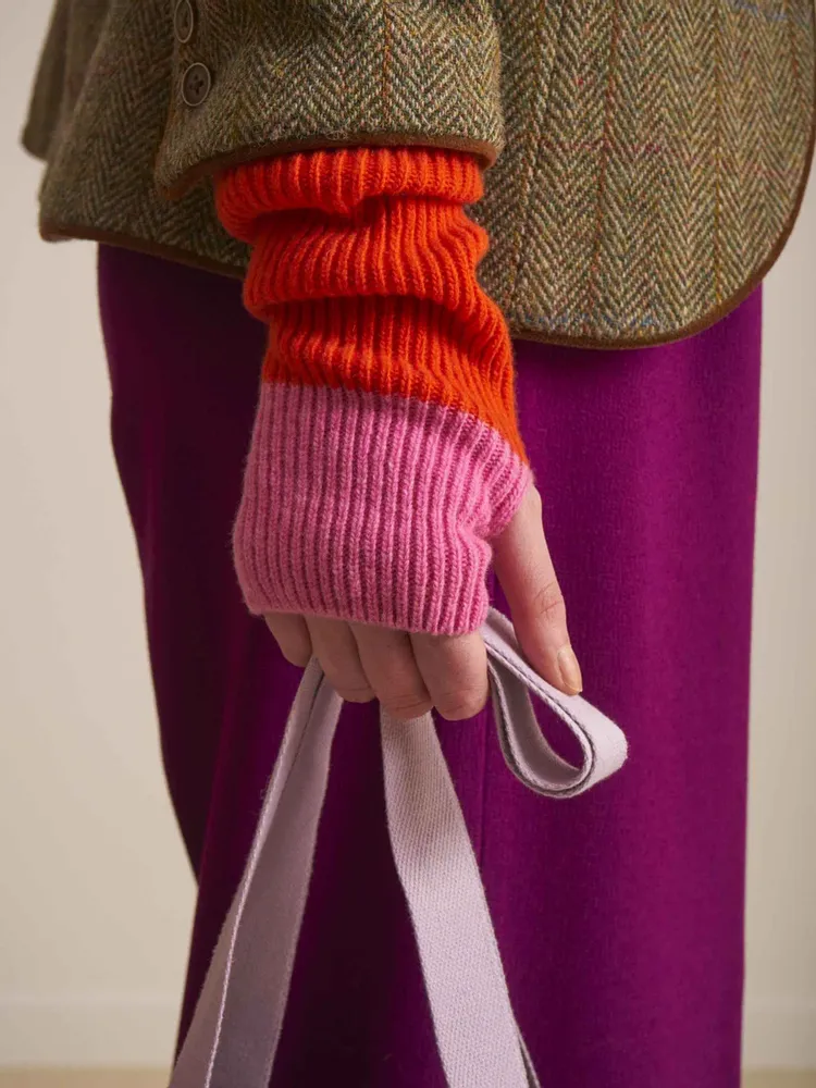 Apparel - Mary Mittens Poppy 26 X 9 - LA CERISE SUR LE GATEAU