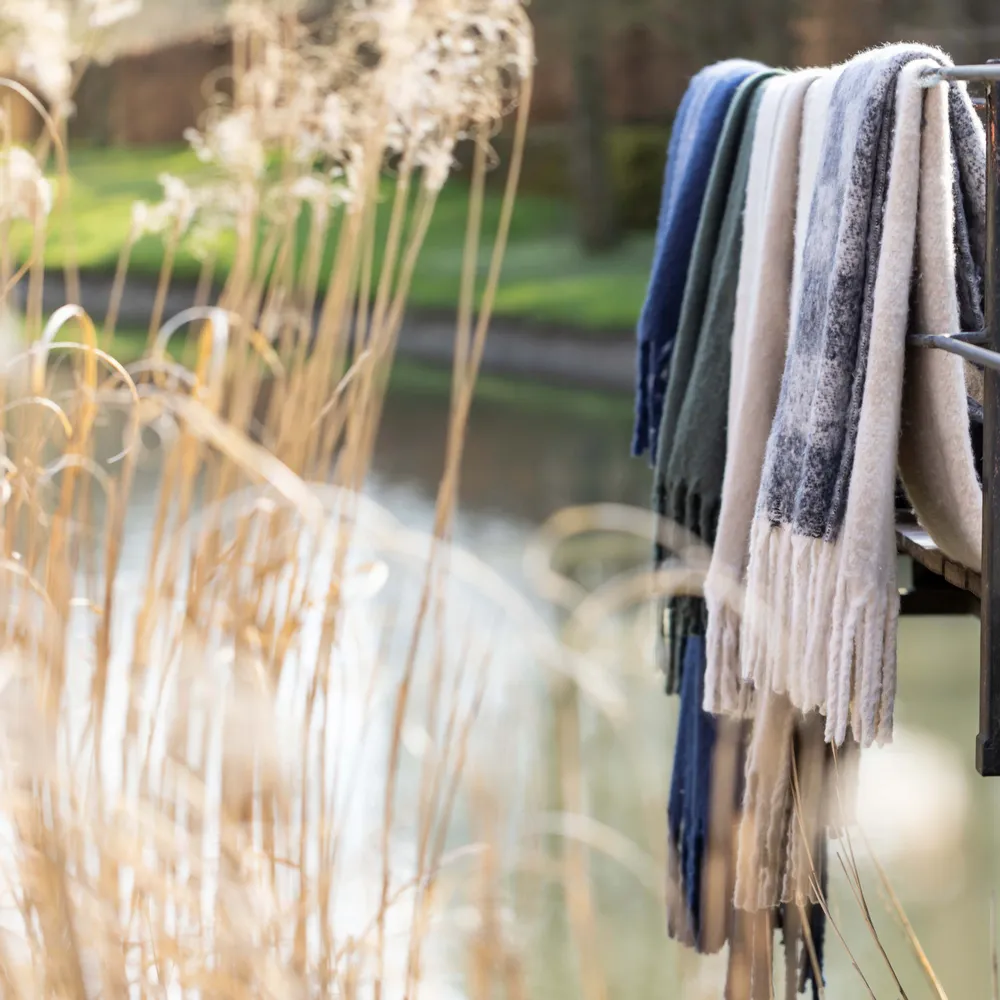 Throw blankets - Isabel Plain Recycled Throw Nuage 130 X 160 - MAISON VIVARAISE - SDE VIVARAISE WINKLER