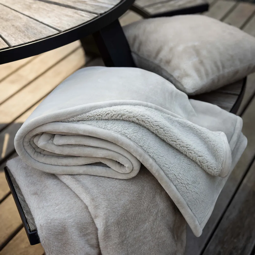 Throw blankets - Michka Throw Blanket Lin 130 X 160 - MAISON VIVARAISE - SDE VIVARAISE WINKLER