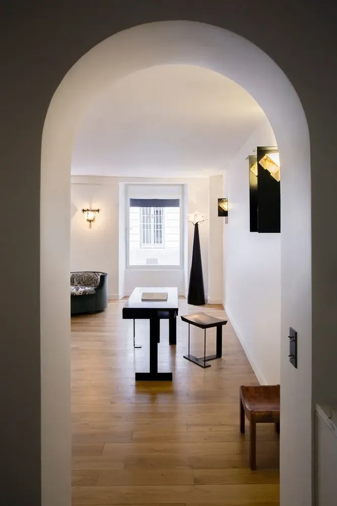 Office design and planning - GALERIE MCDE PIERRE CHAREAU PUBLISHING - GALERIE MCDE - EDITION PIERRE CHAREAU