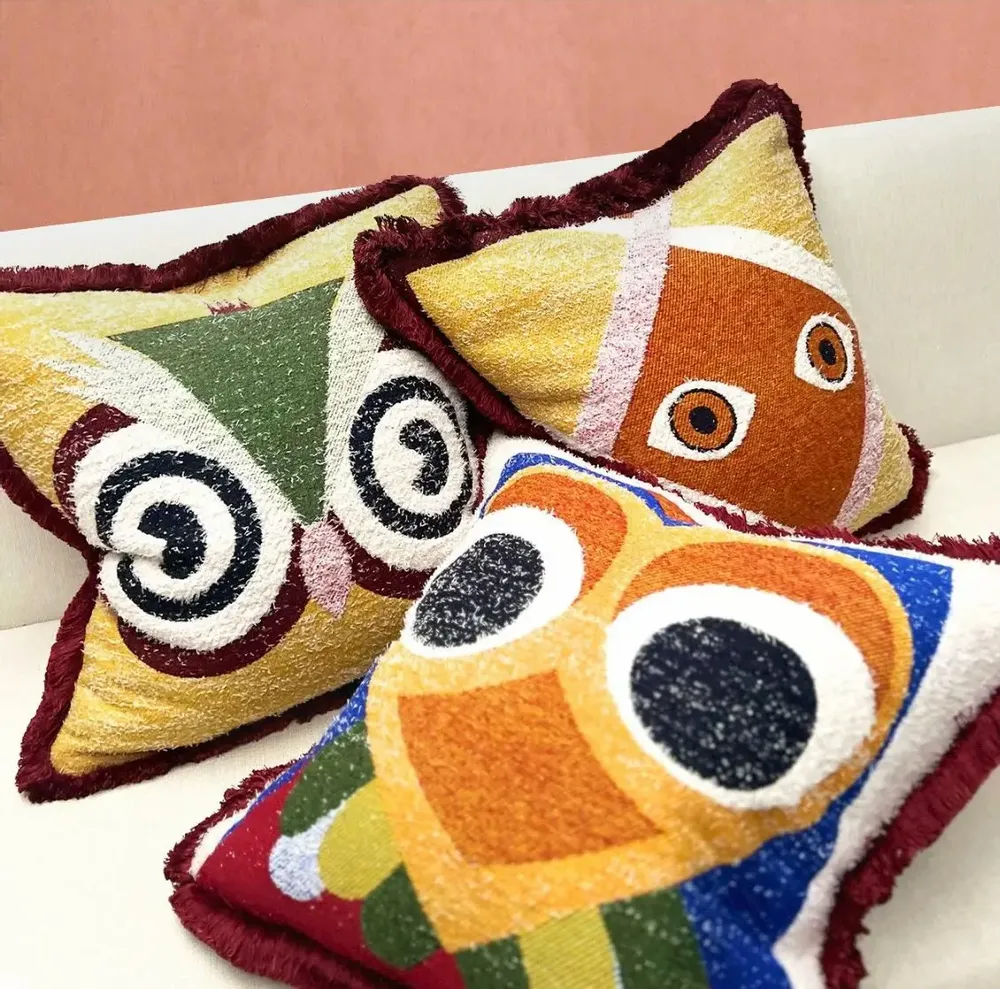 Cushions - VISAGE YETI COLLECTION - JPDEMEYER&CO