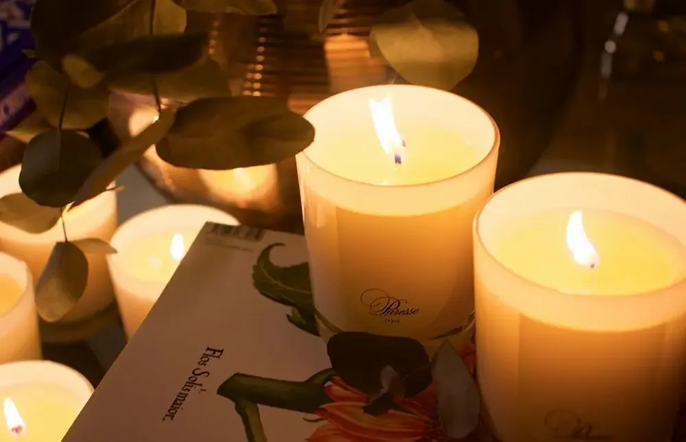 Cadeaux - Bougie parfumée - Or Mimosa - PARESSE PARIS