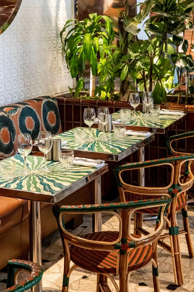 Tables pour hôtels - CONTRAT - CERAMICARTE DERUTA