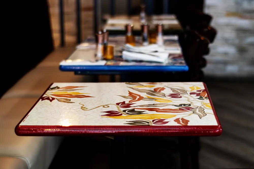 Tables pour hôtels - CONTRAT - CERAMICARTE DERUTA