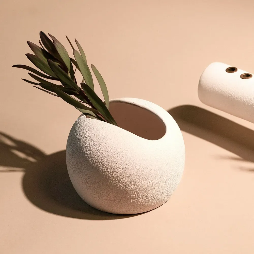 Candlesticks and candle holders - Goldie Menorah - DUMAE