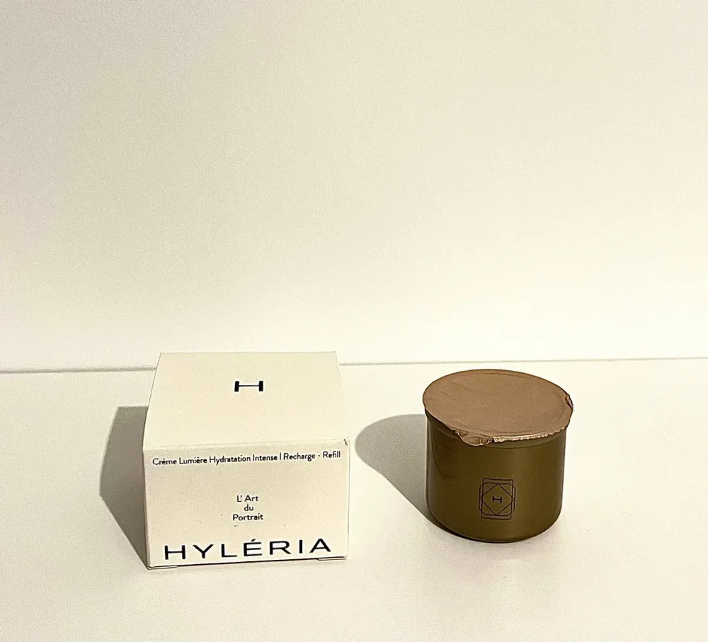 Parfums pour soi et eaux de toilette - L'Art du Portrait - Crème Hydratation Intense - La Recharge - HYLÉRIA