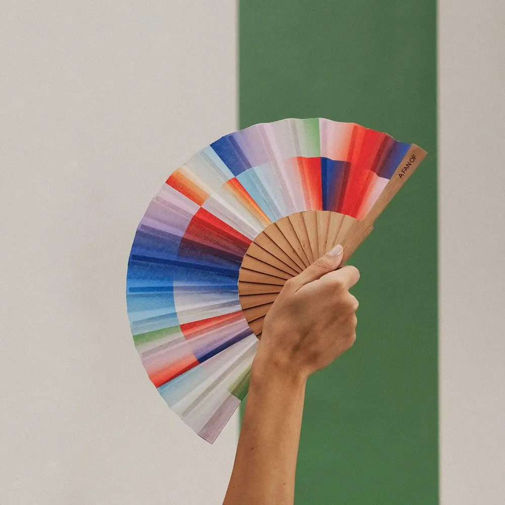 Prêt-à-porter - Éventail à main RAINBOW SPIN, 19 cm, multicolore - A FAN OF