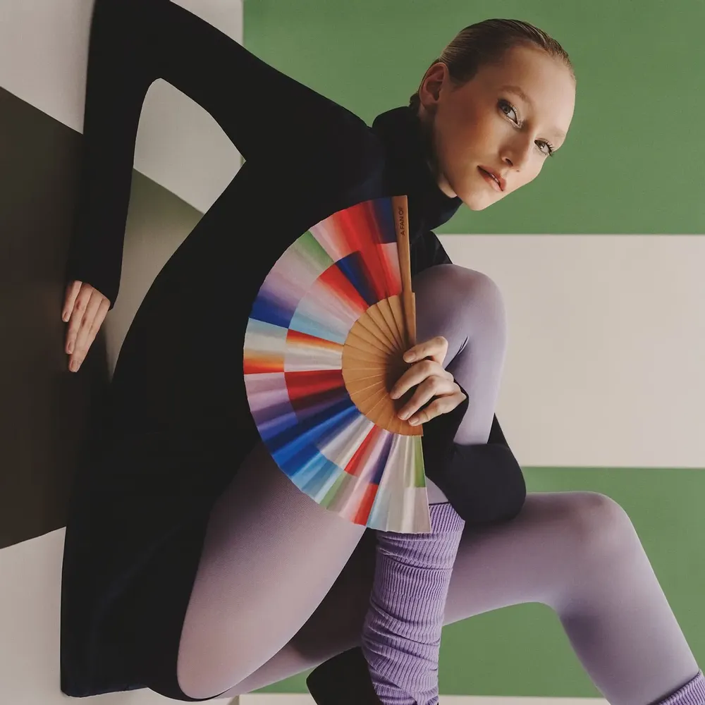 Prêt-à-porter - Éventail à main RAINBOW SPIN, 19 cm, multicolore - A FAN OF