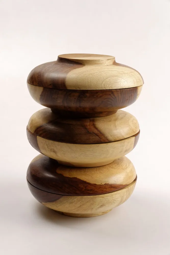 Platter and bowls - \" OFFERING\” Tableware and bathroom - TAKECAIRE