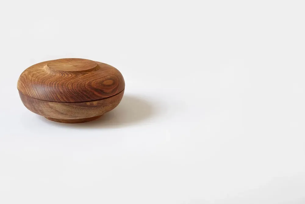 Platter and bowls - \" OFFERING\” Tableware and bathroom - TAKECAIRE