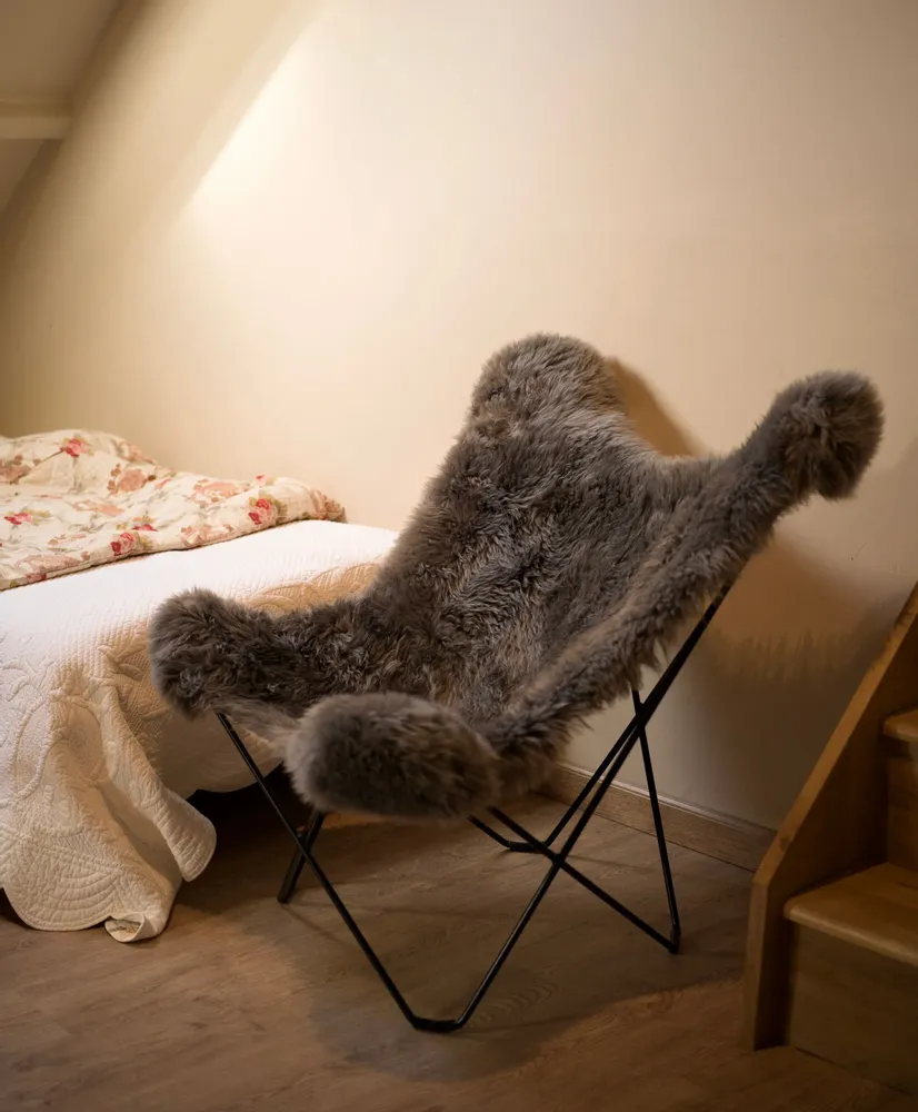 Fauteuils - Fauteuil Butterfly - peau de mouton - ECUIRA