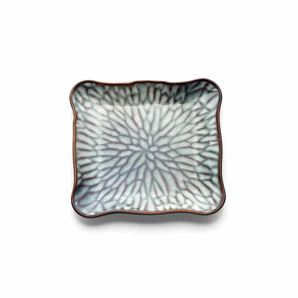 Assiettes au quotidien - L’Assiette Carrée Lotus Ice - Fleur Grise - M - BAZAR BIZAR LIVING