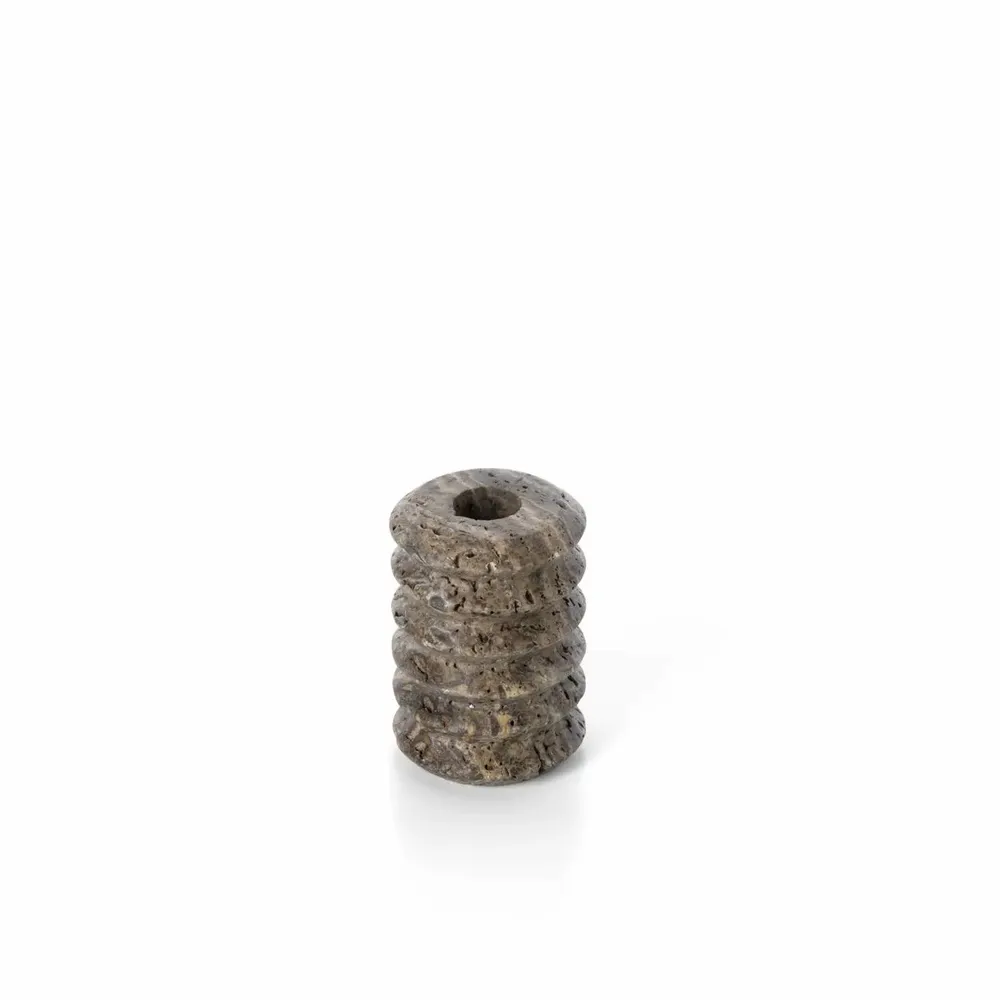 Bougeoirs et photophores  - Le Bougeoir Travertine Ripple Taper - Gris - S - BAZAR BIZAR LIVING