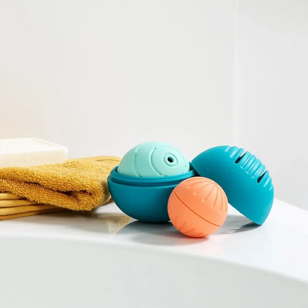 Toys - Ball-in-ball - LUDI