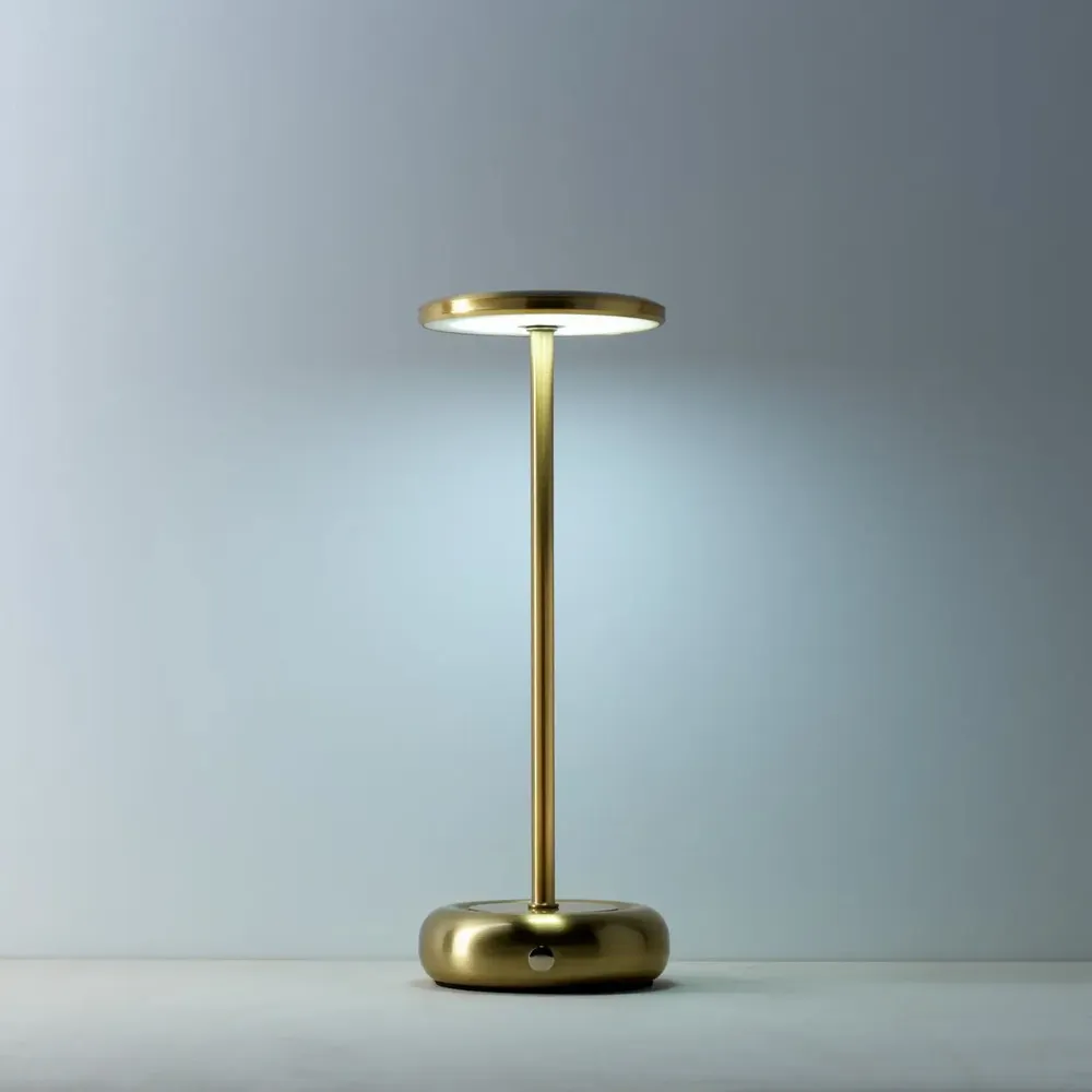 Lampes à poser - La Lampe De Table Led Smooth Operator - BAZAR BIZAR LIVING