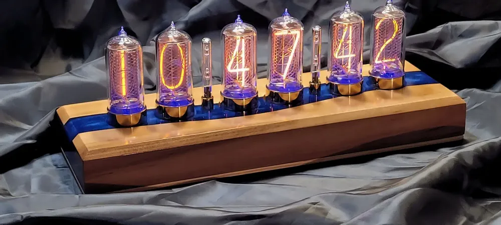 Clocks - Nixie clock: The ZIN18 blue - NIXIEFAB FRANCE