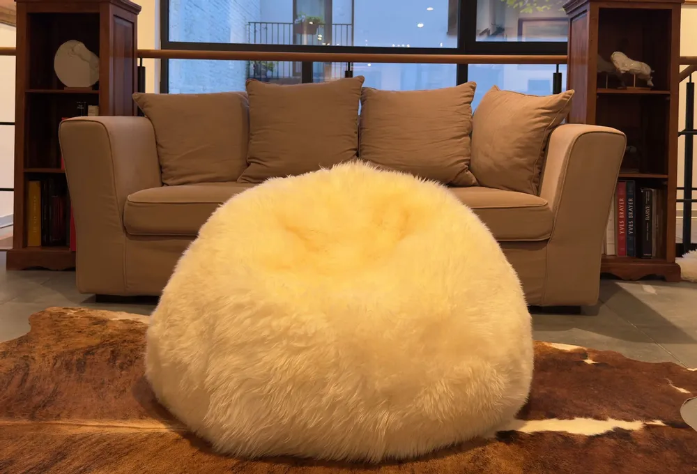 Poufs - Pouf poire - Peau de mouton - ECUIRA