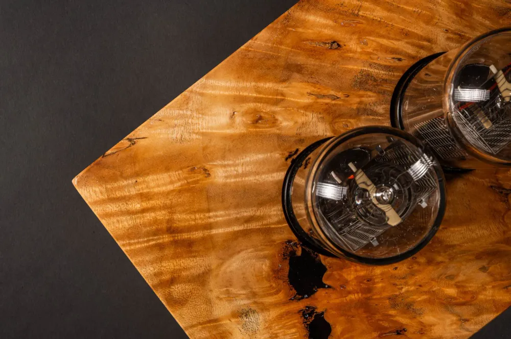 Clocks - Nixie ZIN70 Clock: The Poplar Magnifying Glass - NIXIEFAB FRANCE