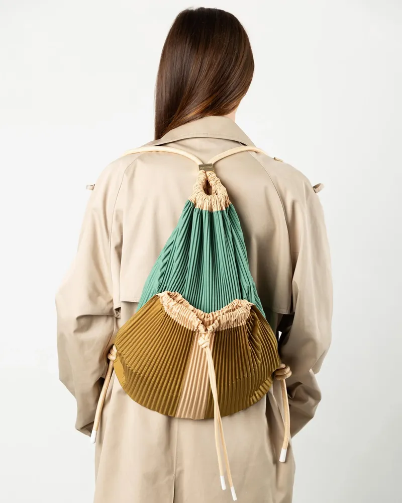 Bags and totes - Pleated Backpack | GAE - MULTITUDES