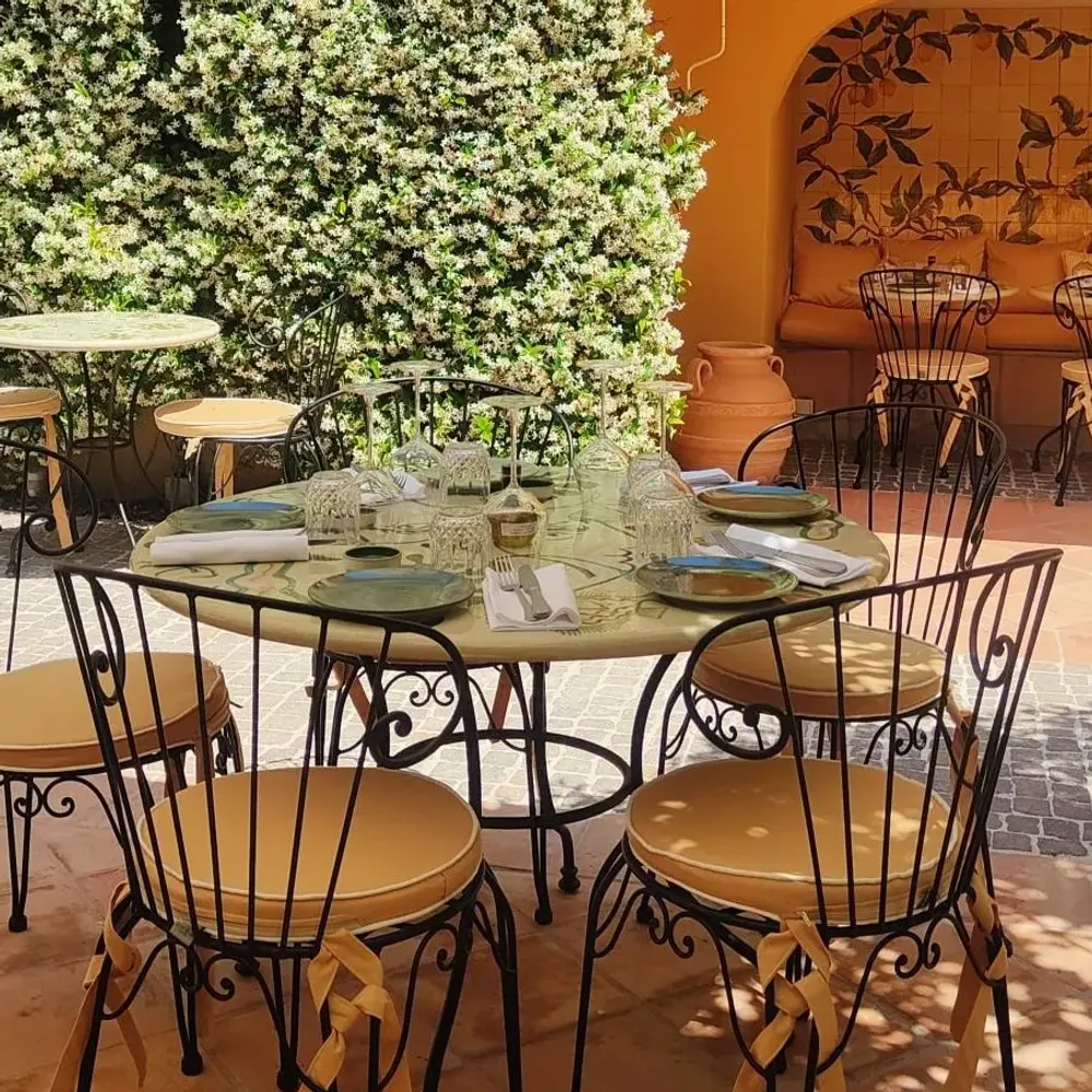 Tables de jardin - Table classique pour restaurants - GRANDI MAIOLICHE FICOLA