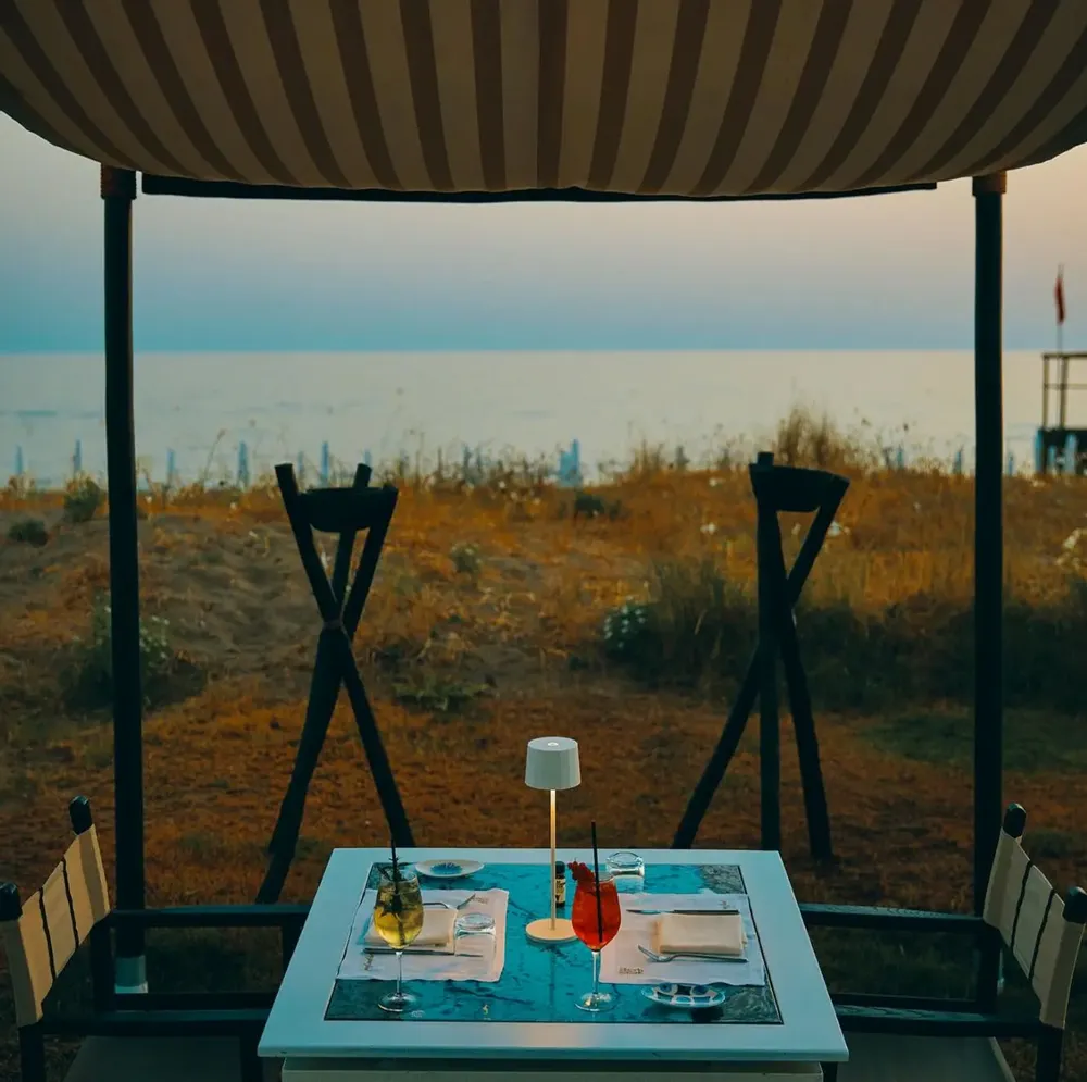 Tables pour hôtels - Table de style marin pour bars, restaurants et hôtels - GRANDI MAIOLICHE FICOLA