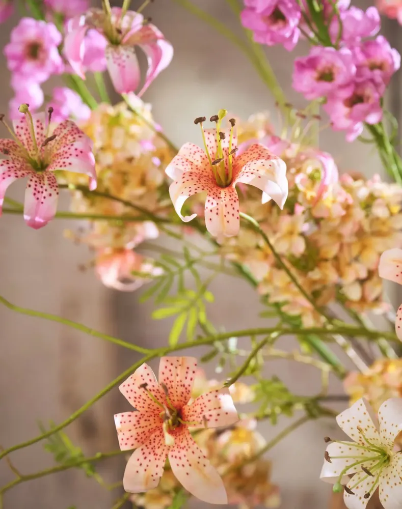 Floral decoration - Soft Pastels Artificial Flowers - SILK-KA BV