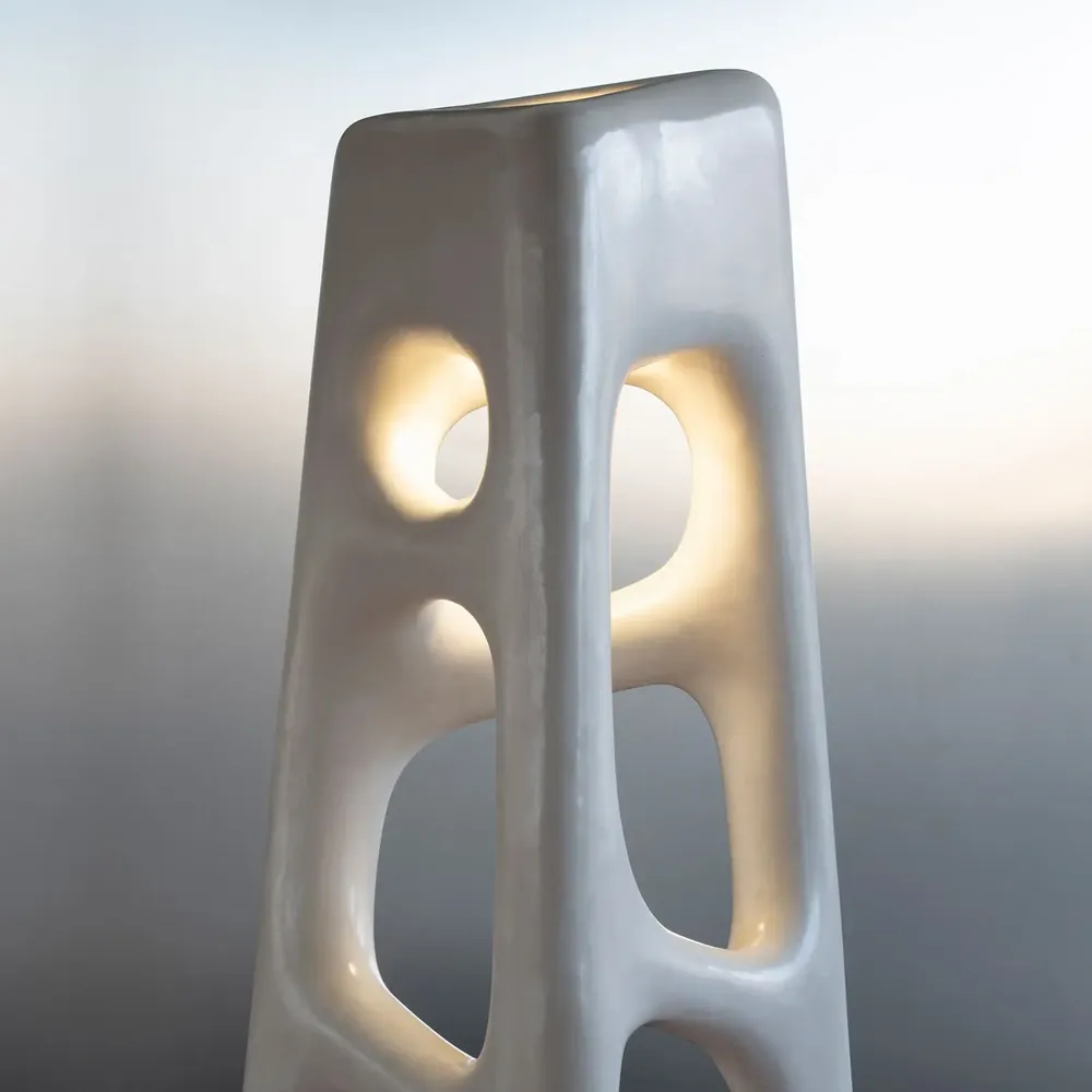 Lampadaires - Lampadaire - White Noise - CLEMENCE MARS & THOMAS LELOUCH