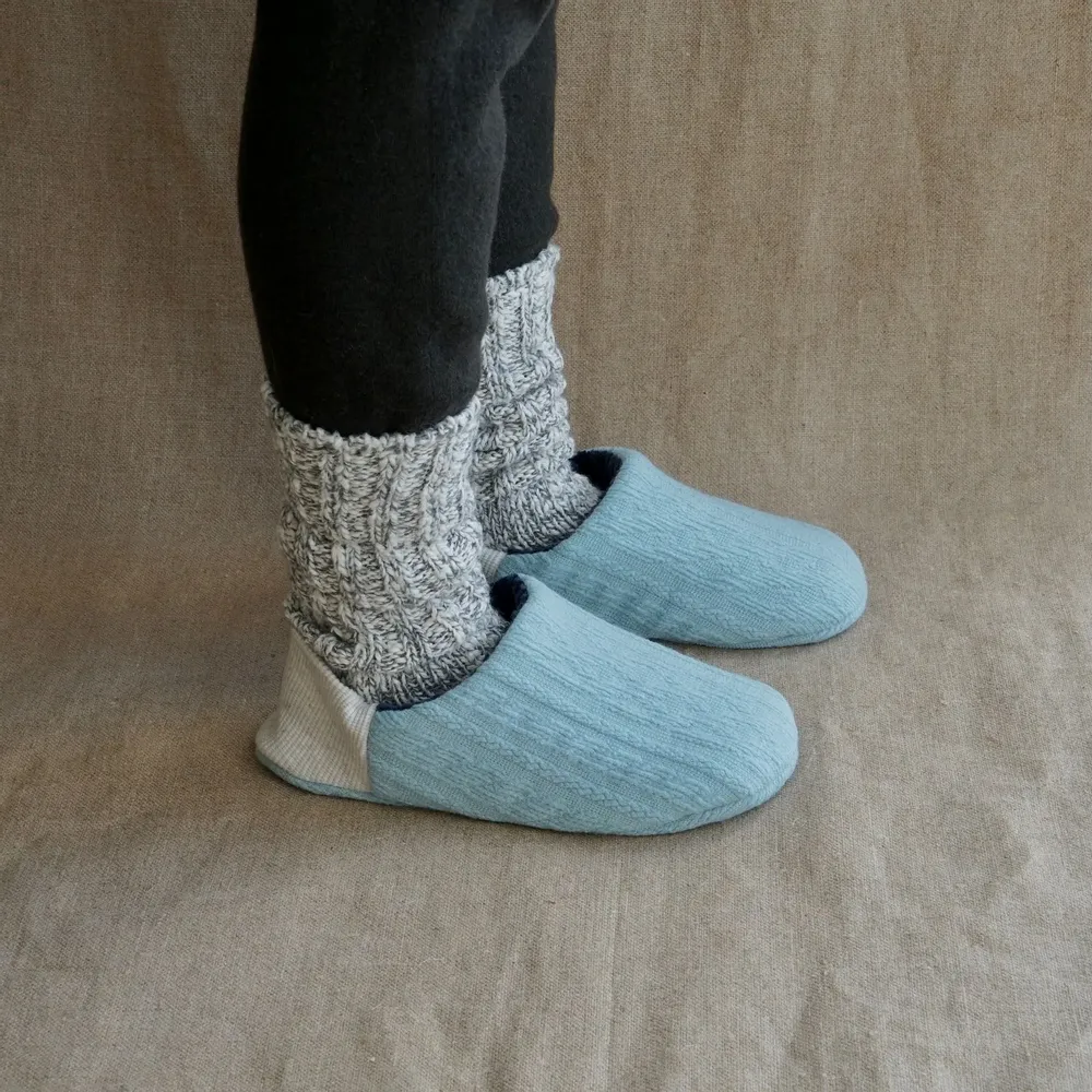 Chaussettes - JAPAN MADE Reversible room shoes / Cable Knit × Corduroy - MERIPPA
