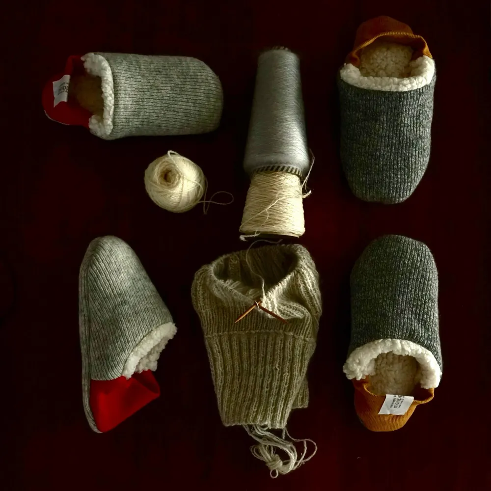 Socks - JAPAN MADE Reversible room shoes / Quarter Knit × Sheep Boa - MERIPPA