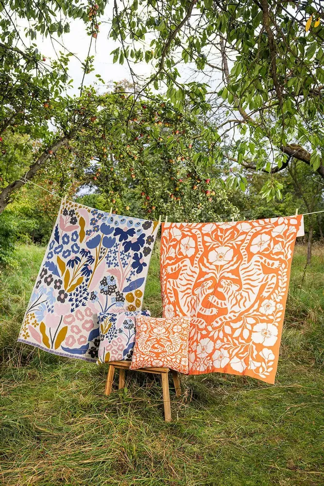 Couettes et oreillers  - Taie d'oreiller et couverture tricotée TIGRANA & LILAE FLEUR - TRANQUILLO