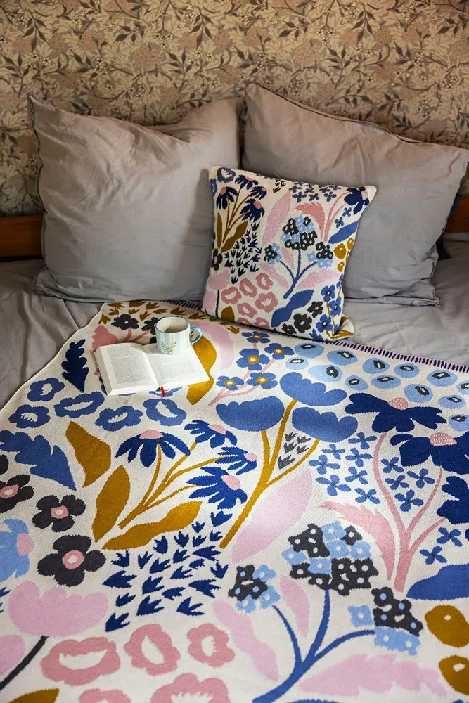 Couettes et oreillers  - Taie d'oreiller et couverture tricotée TIGRANA & LILAE FLEUR - TRANQUILLO