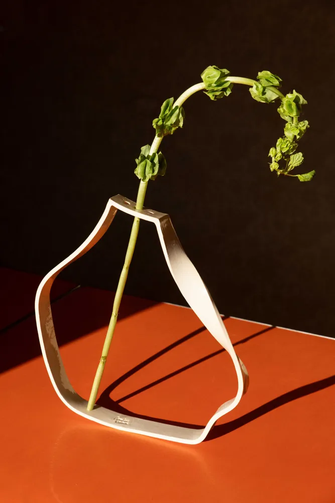 Ceramic - \" Vases without water\” - sculppural shape - CAROLINE CUTAIA