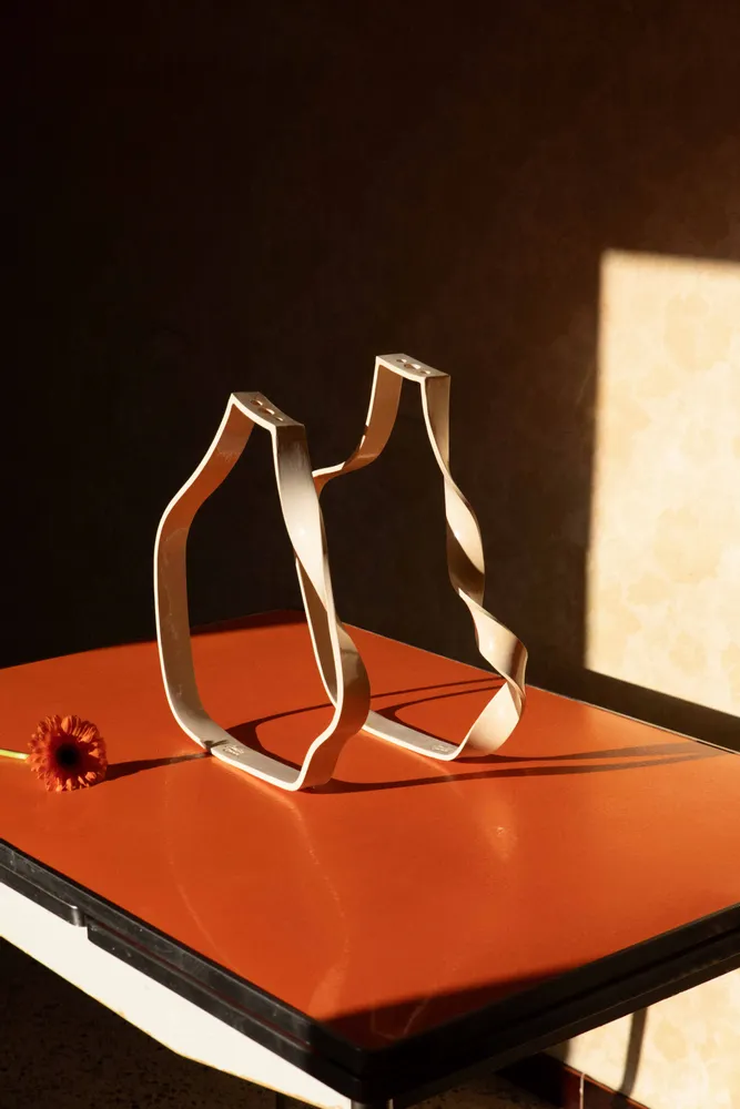 Ceramic - \" Vases without water\” - sculppural shape - CAROLINE CUTAIA