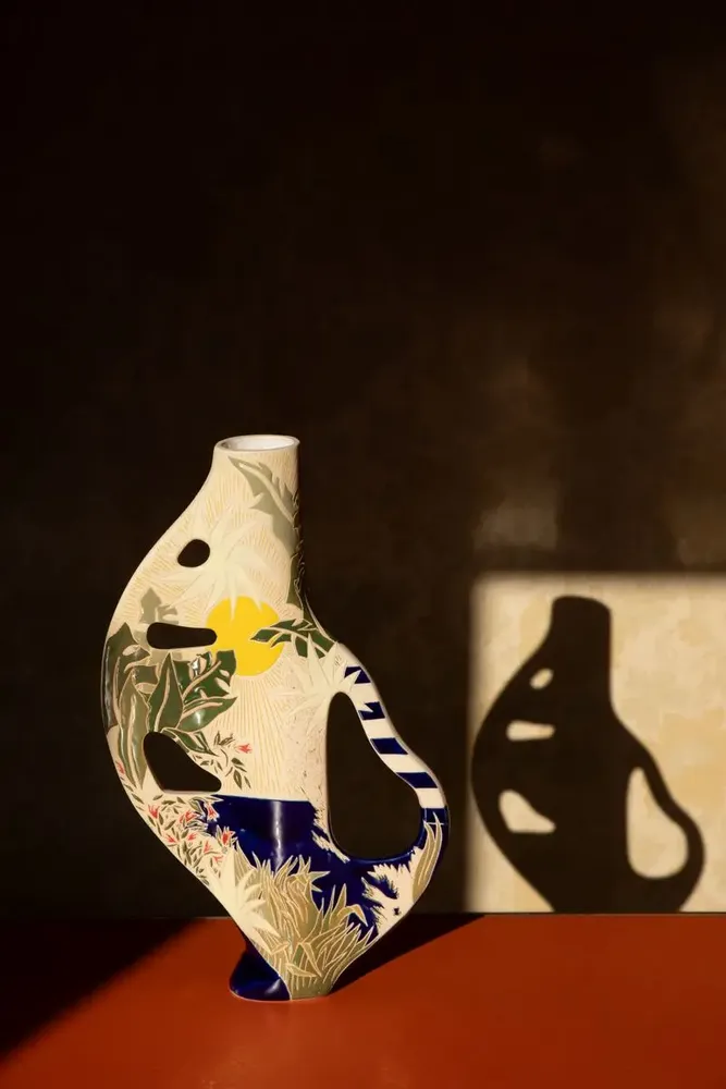 Ceramic - Living on Vacation Collection Wall Plates - CAROLINE CUTAIA