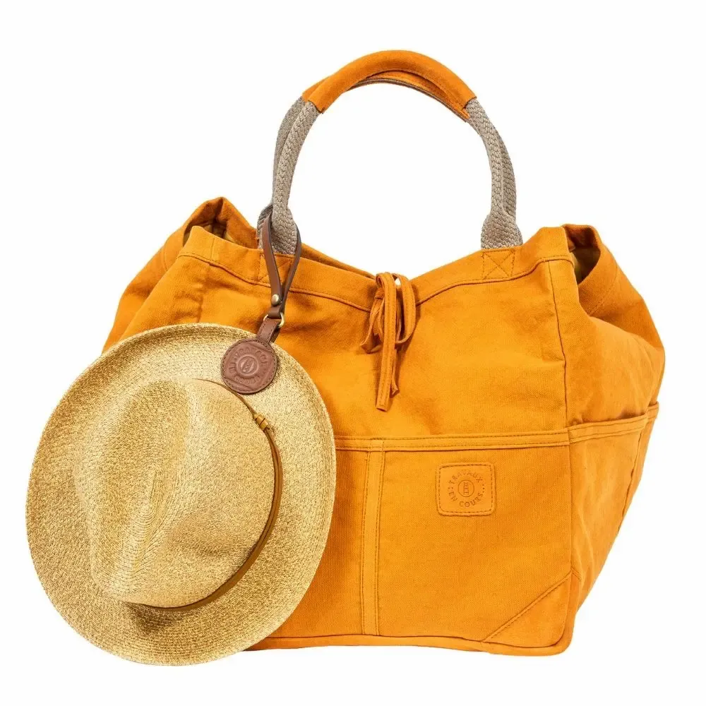 Travel accessories - LEATHER HAT HANGER - TRAVAUX EN COURS...