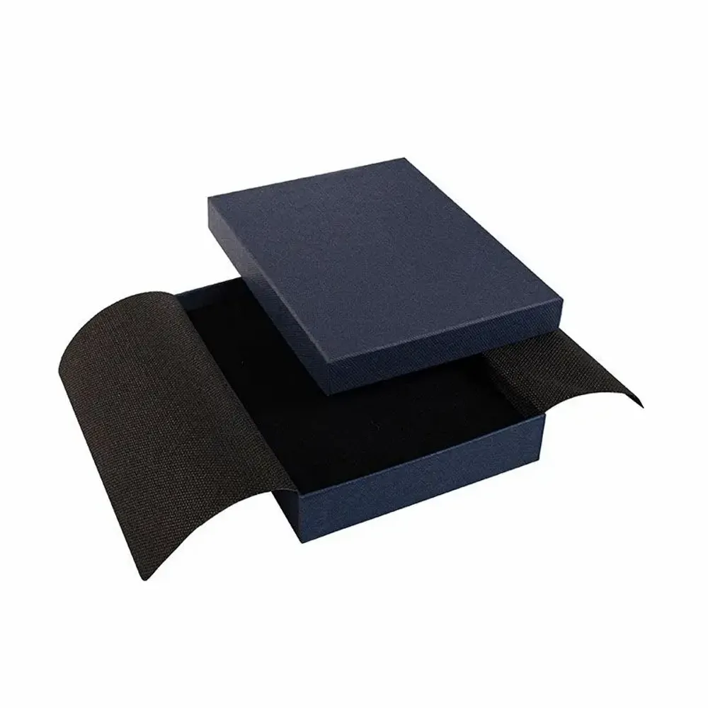 Cadeaux - Écrin collier carton aspect grainé mat bleu marine L 16cm - LAVAL 1878