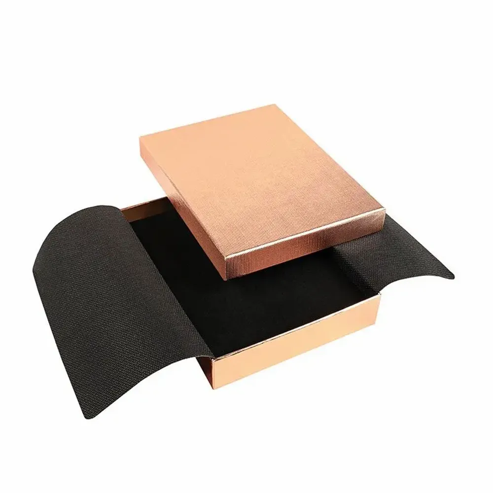 Gifts - Glossy cardboard necklace box with a smooth, textured, rose gold finish (16cm long) - LAVAL 1878