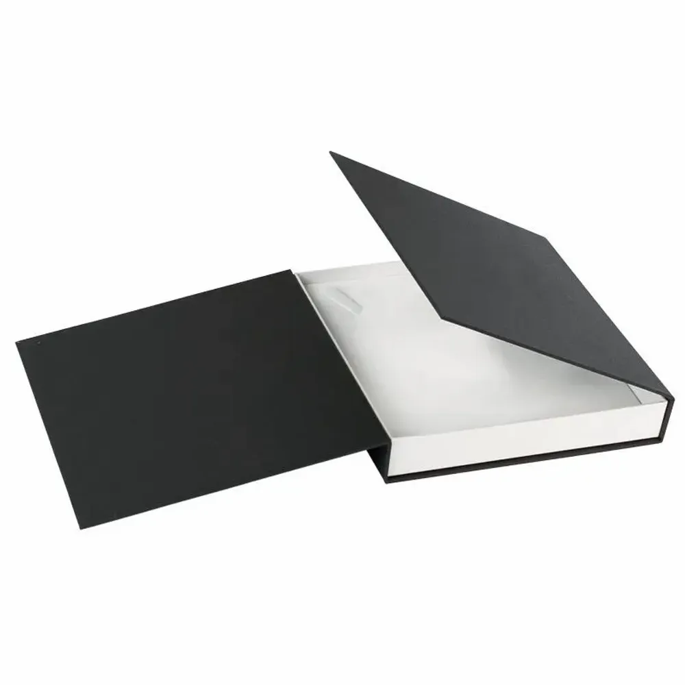 Cadeaux - Écrin collier carton mat blanc/noir à fermeture aimantée - LAVAL 1878