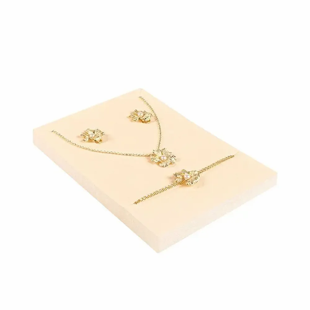 Cadeaux - Mousse synthétique couleur crème pour écrins carton, 12 x 16cm - LAVAL 1878