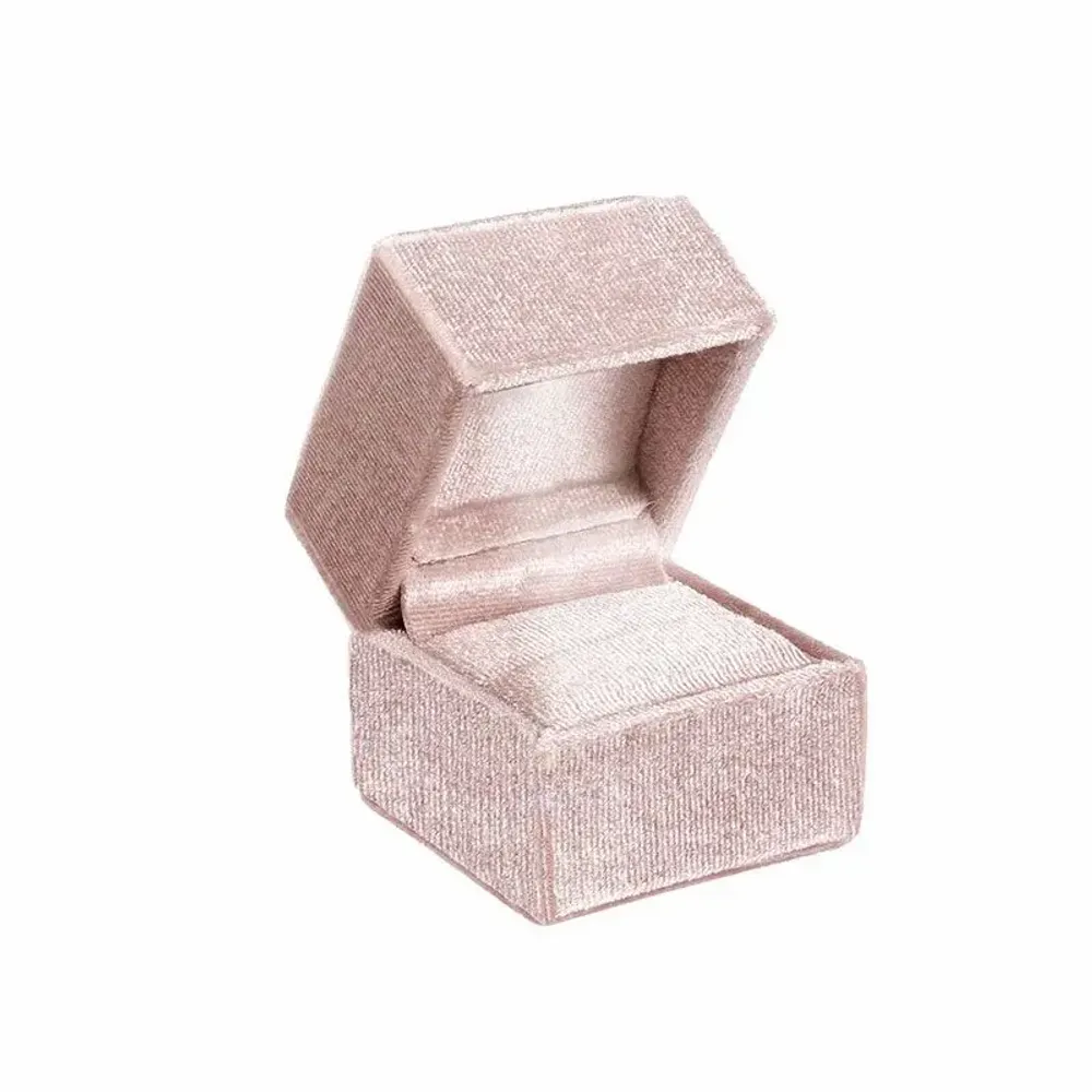 Cadeaux - Écrin bague LED, carré en velours synthétique rose clair - LAVAL 1878