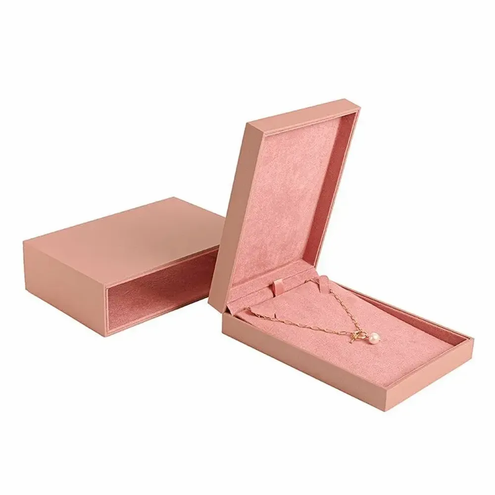 Cadeaux - Écrin collier gainé synthétique aspect gommé vieux rose, étui assorti - LAVAL 1878