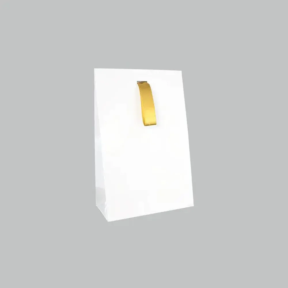 Gifts - Glossy white paper envelopes with gold ribbon, 170g - LAVAL 1878