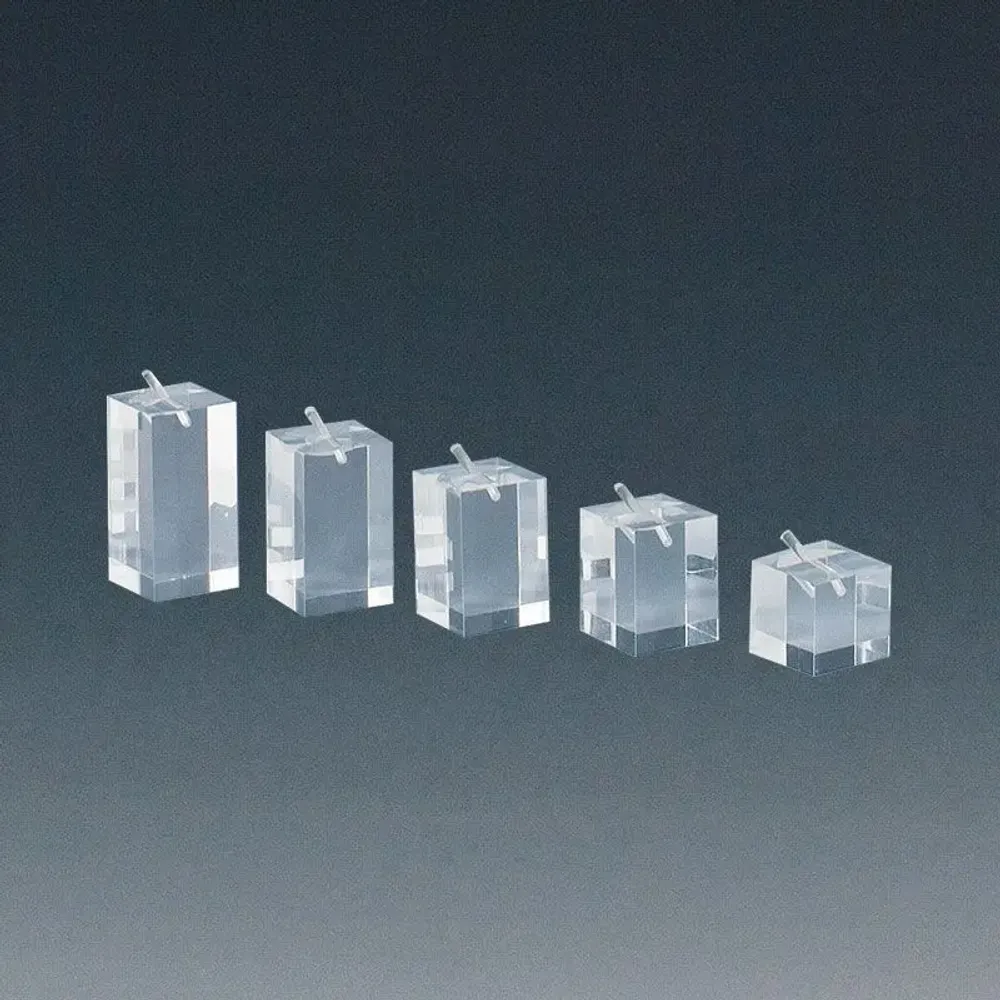 Gifts - Set of 5 square ring studs in matte white plexiglass with stem 2 - LAVAL 1878