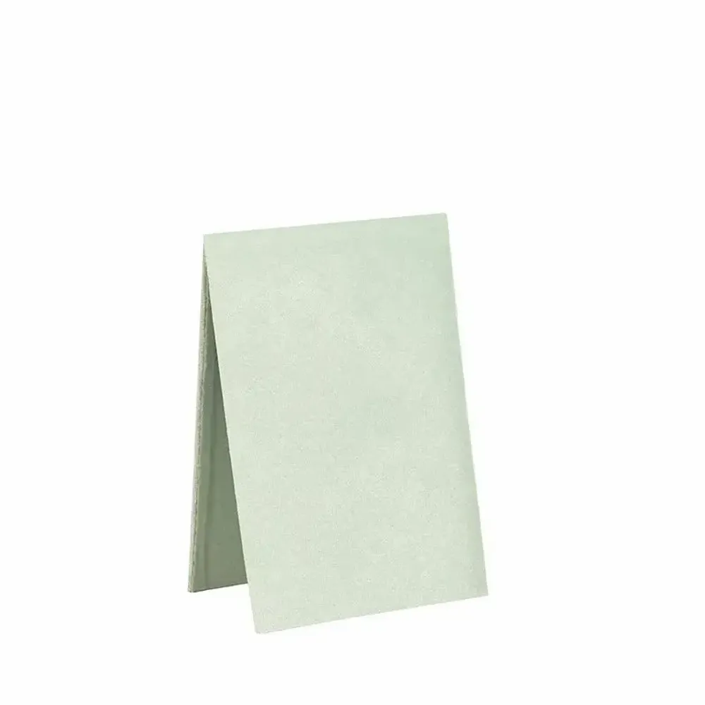 Cadeaux - Présentoir plat colliers/chaînes gainé velours synthétique vert sauge - LAVAL 1878